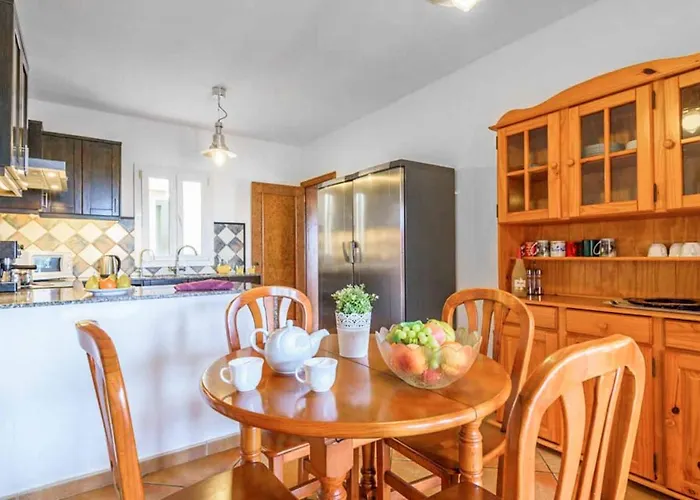 Oratge Vila Cala Llonga (Menorca)